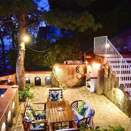 Nina * Amalfi